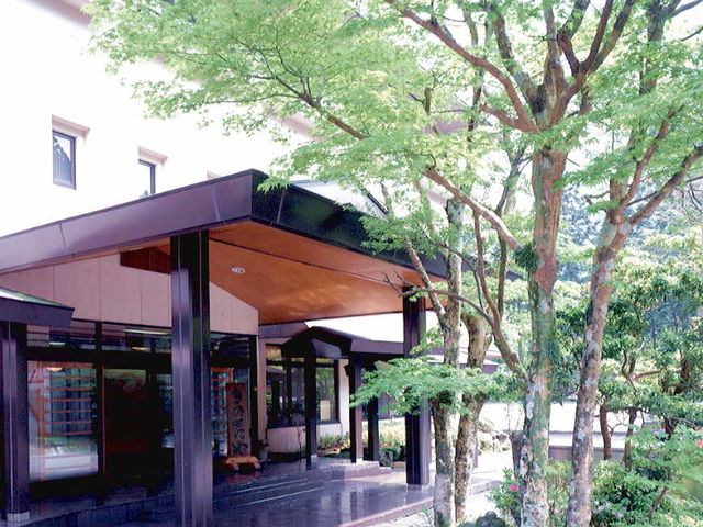 きのくにや旅館玄関前_美肌の湯 きのくにや旅館