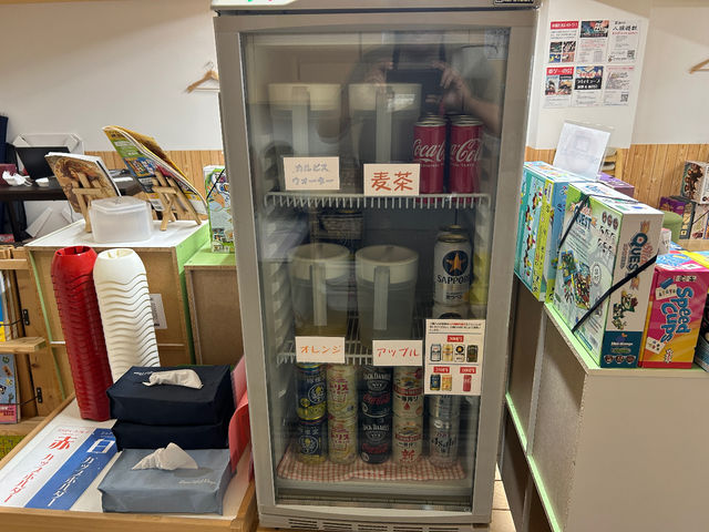 フリードリンク、フリーコーヒーなどお飲物も充実!
(コーラ、アルコール類は有料です)_SHAREcafe