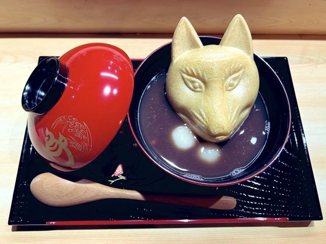 お狐ぜんざい
特注品!きつね面最中_カフェギャラリー ごん
