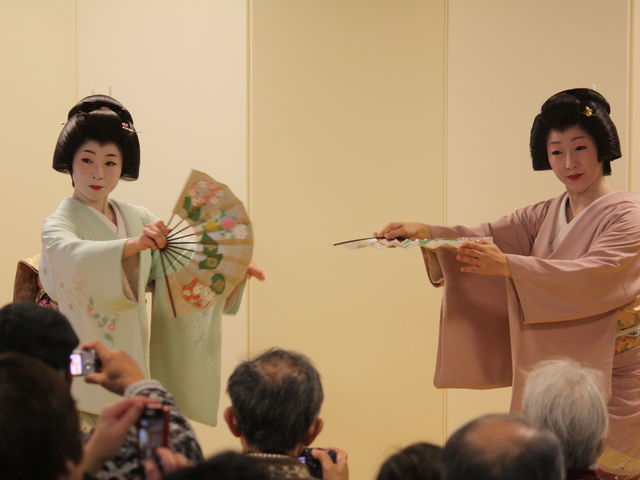 金沢芸妓の舞 in石川県立音楽堂