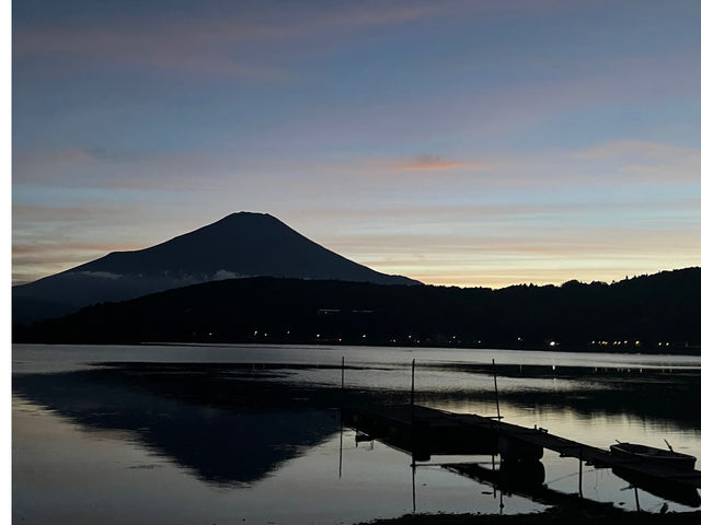 夕暮れの山中湖。。_Kajiya lakeside