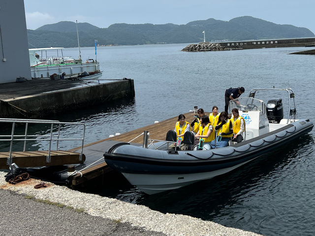 大塚国際美術館から徒歩3分の鳴門乗り場の様子(通常は大鳴マリーナ内 ウチノ海乗り場からの出航です)_鳴門ウチノ海爽快クルージング