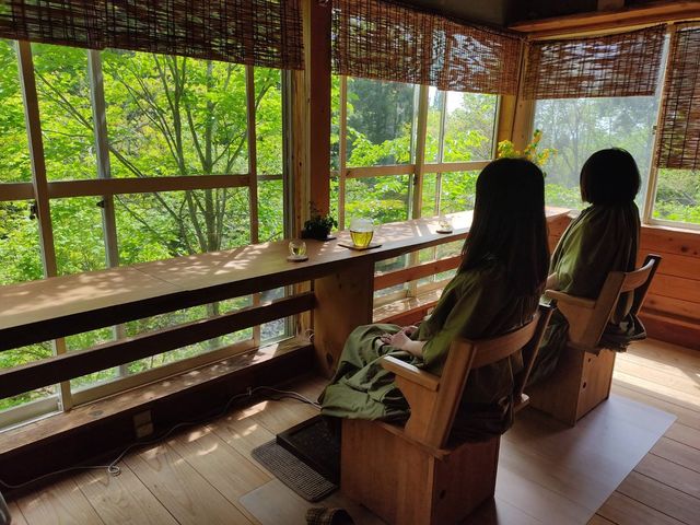 自然の中で非日常をあじわう_ほっこりよもぎ家kizuku