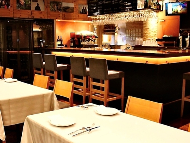 Italian&Wine Bar VINORIO イタリアン&ワインバー ヴィノリオの写真1