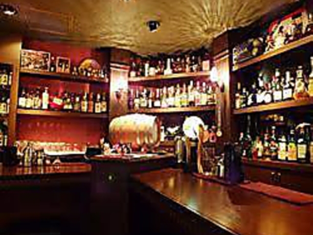 BAR うなばら since1973の写真1