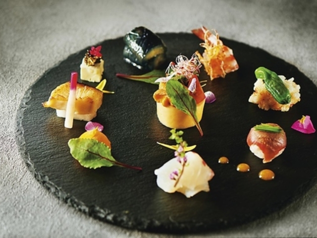 岐阜モノリスの写真1