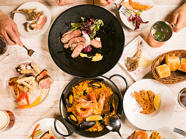 SPAIN Kitchen OCHOの写真1