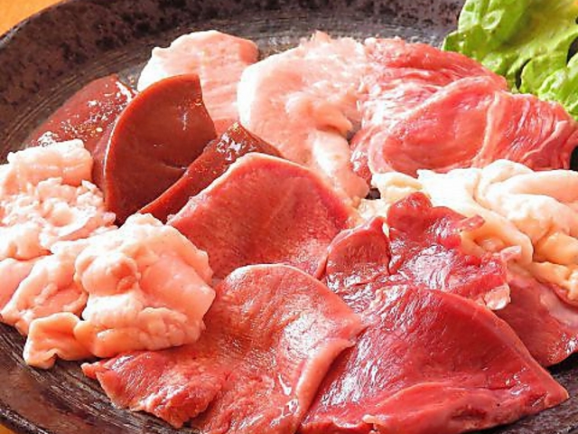 焼肉居酒屋 あみ焼元祖しちりん 江戸川台東口駅前店の写真1