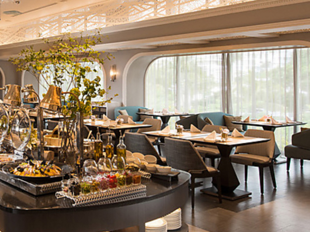 グランドキャッスルカフェ&ダイニング ダブルツリー by ヒルトン那覇首里城の写真1