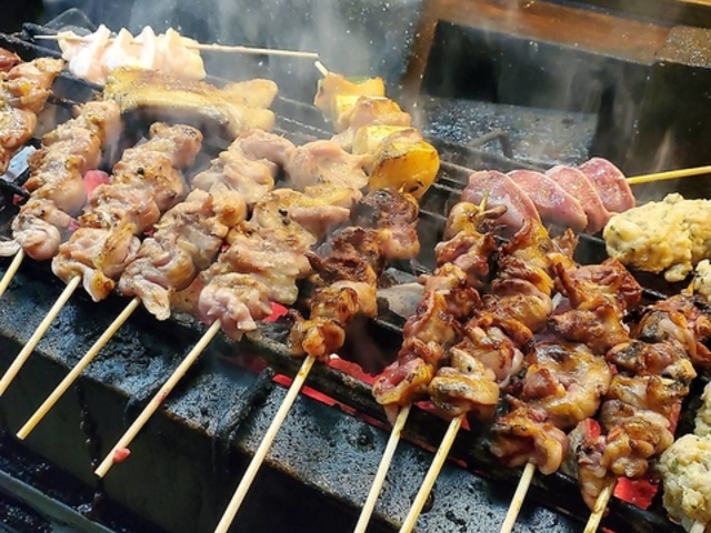 地鶏やきとり ぢどりや 法隆寺南店の写真1