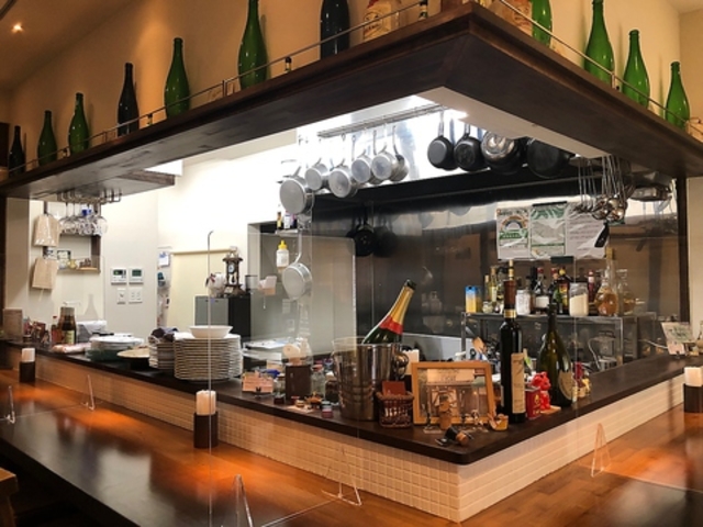 ワイン食堂 フレールの写真1