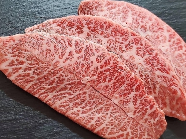 ヤキニクマニア2号店の写真1