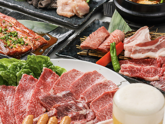 焼肉やすもり 小倉城野店の写真1