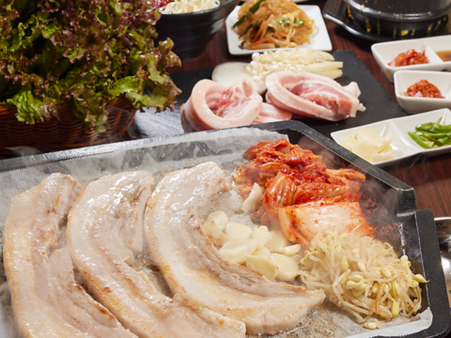 韓国料理 TonTonの写真1