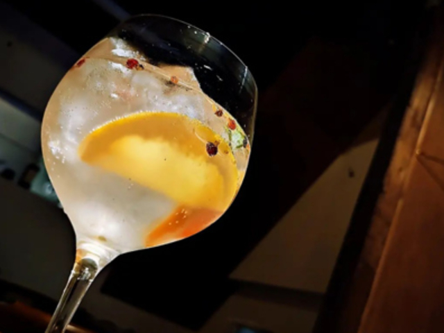 QUATRE FOIL クォーターフォイルの写真1