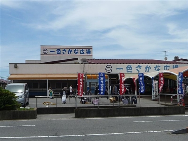 炭焼いろり炎楽 一色魚広場店の写真1