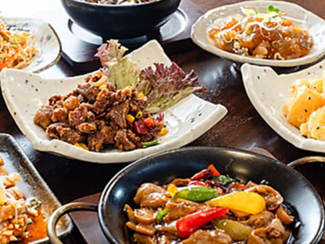 中日居酒屋福吉の写真1