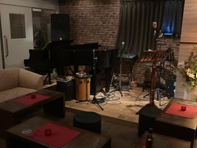 Charlies Bar チャーリーズバーの写真1