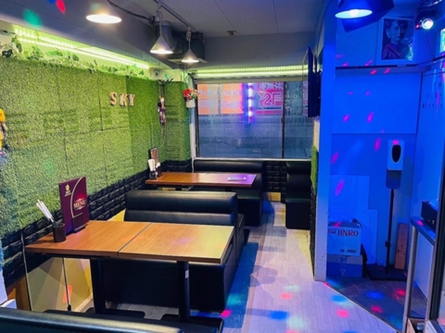 SKY スカイの写真1