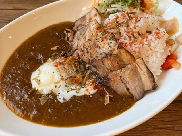 Jyo s Curry&Whisky ジョーズ カリーアンドウイスキーの写真1