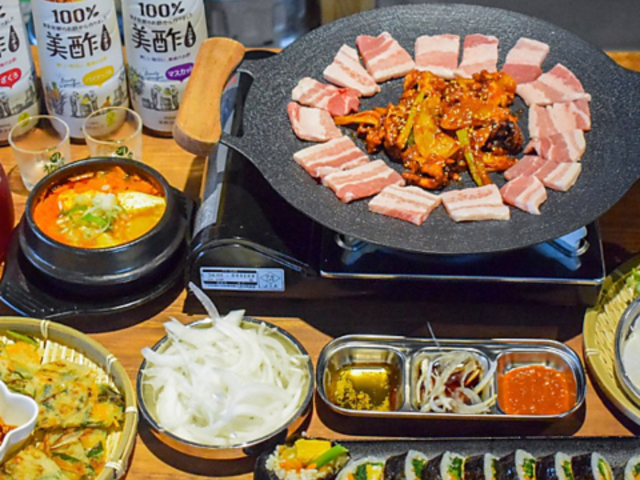 韓国料理居酒屋 チングの写真1