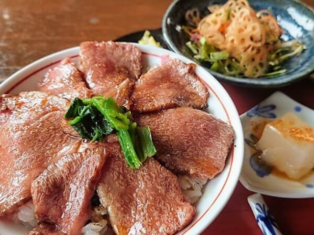 朝比食堂の写真1