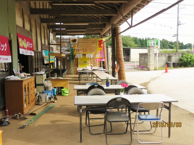 休憩所2_小川梨園