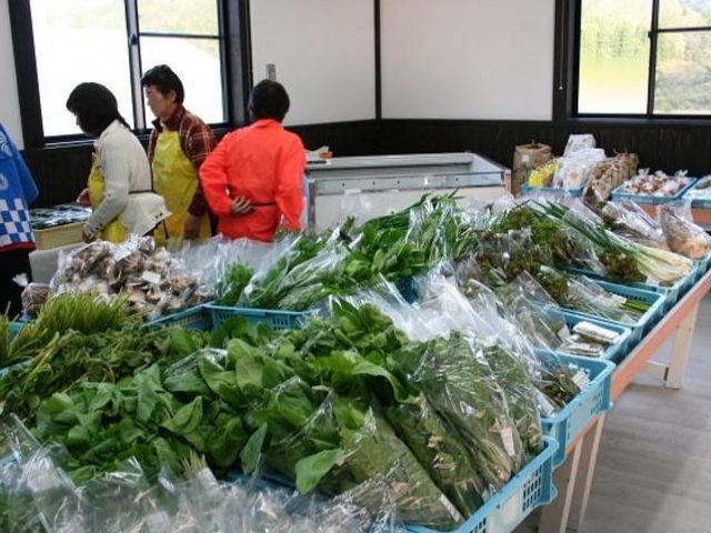 河合谷の郷即売所