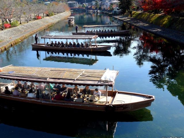 宇治川観光遊覧船