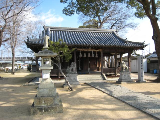 小松原三社大神社の写真1