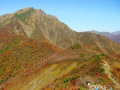 谷川岳の紅葉の写真1