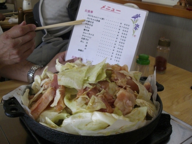 まるはち食堂