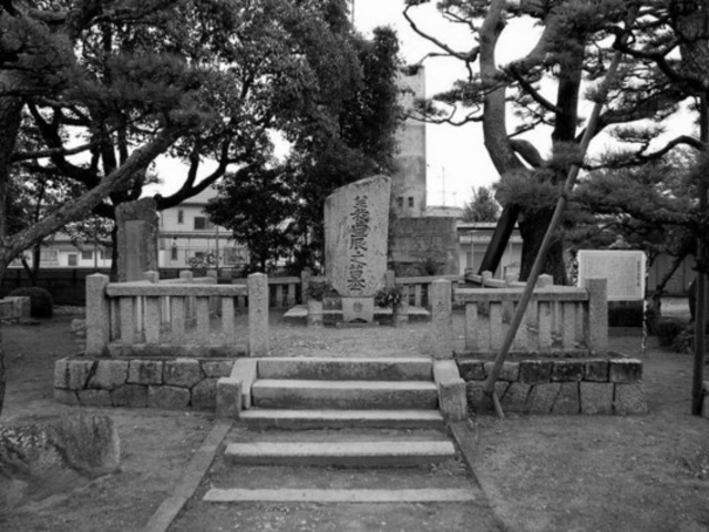義農神社