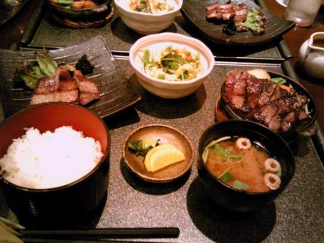 すてーきはうす 伊勢屋
