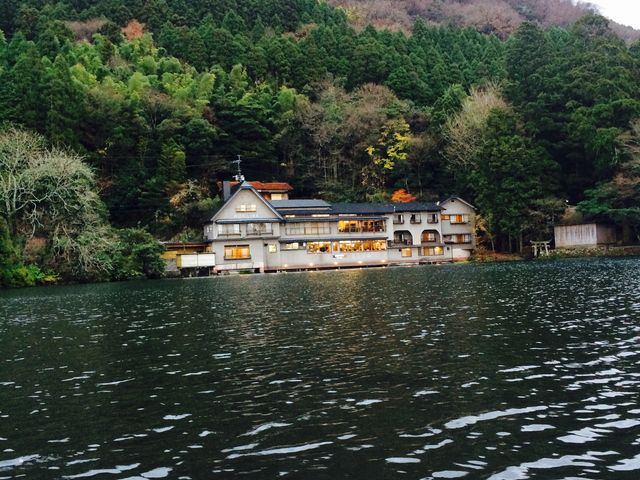金鱗湖