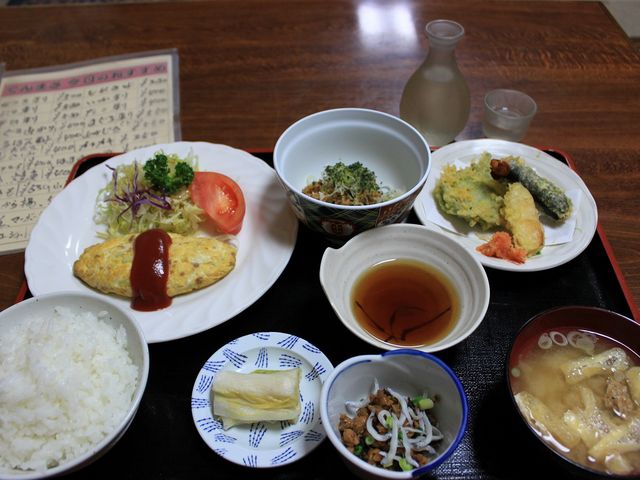納豆コース料理¥1500
リーズナブルなのか微妙です。_居酒屋 てんまさ