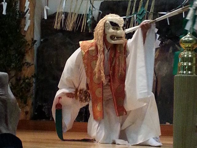 高千穂神楽ワンシーン_高千穂神楽