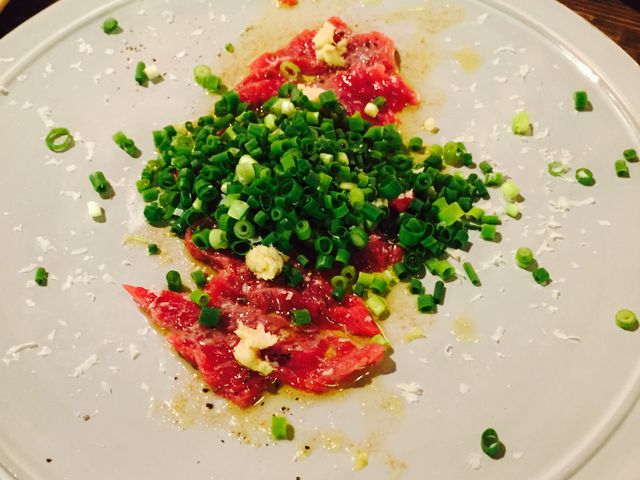 牛のたたき山わさび添え_男のイタリアン屋台 suEzou すえぞう