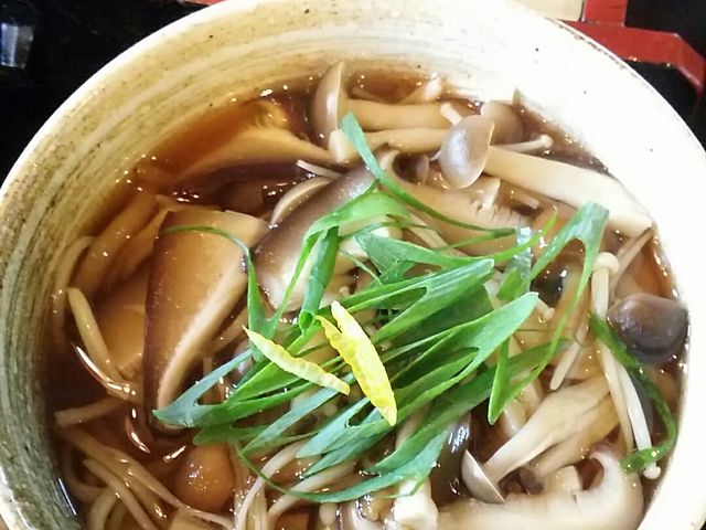 キノコ蕎麦_山の幸館