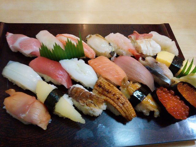 蛇の目スぺシャル、税込み2700円_寿司・居酒屋 蛇の目