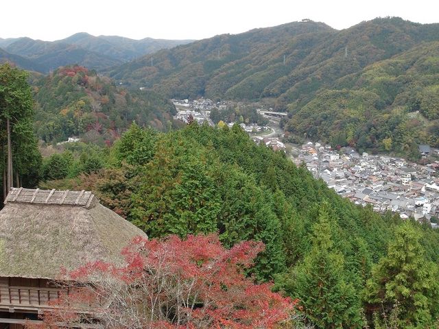 足助城天守閣から見下ろす足助の町_城跡公園 足助城