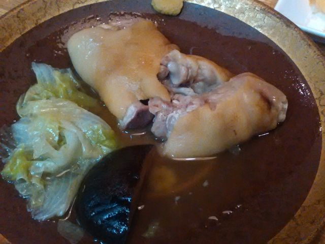 テビチ(豚足)_沖縄料理と居酒屋 平家亭