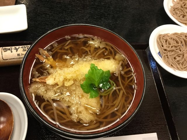 暖かい天ぷら蕎麦_正覚 田中屋