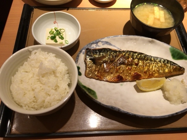 鯖塩焼き定食_やよい軒難波中2丁目店