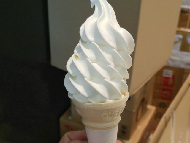 1階のお店でソフトクリーム☆_海老名サービスエリア(下り線)