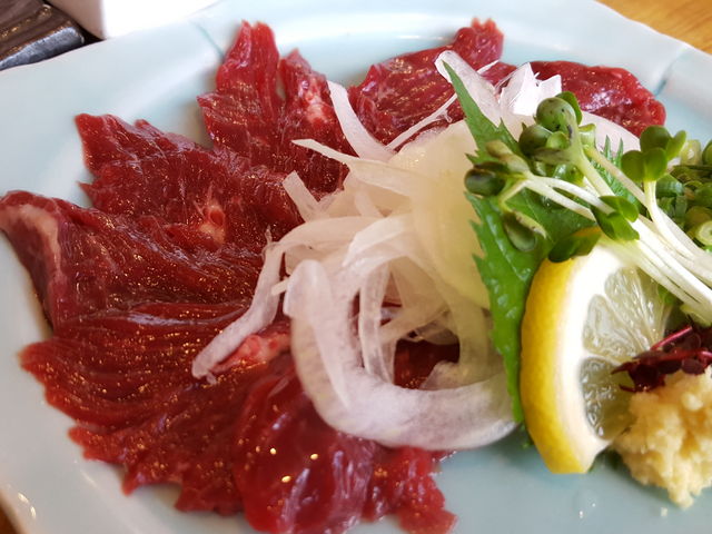 馬刺し_レストラン 風月 福岡空港第2店