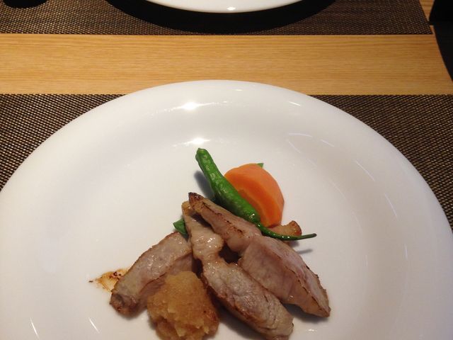 もちぶたのステーキ_魚沼キュイジーヌ料理 むらんごっつぉ