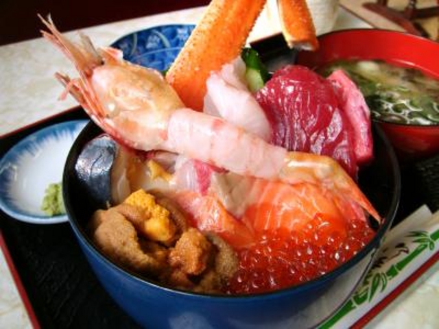 海鮮丼_札幌市中央卸売市場場外市場