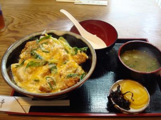 カツ丼_手打ちうどん 笑福亭