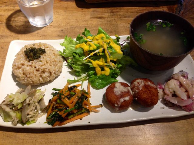 カフェ・スロー